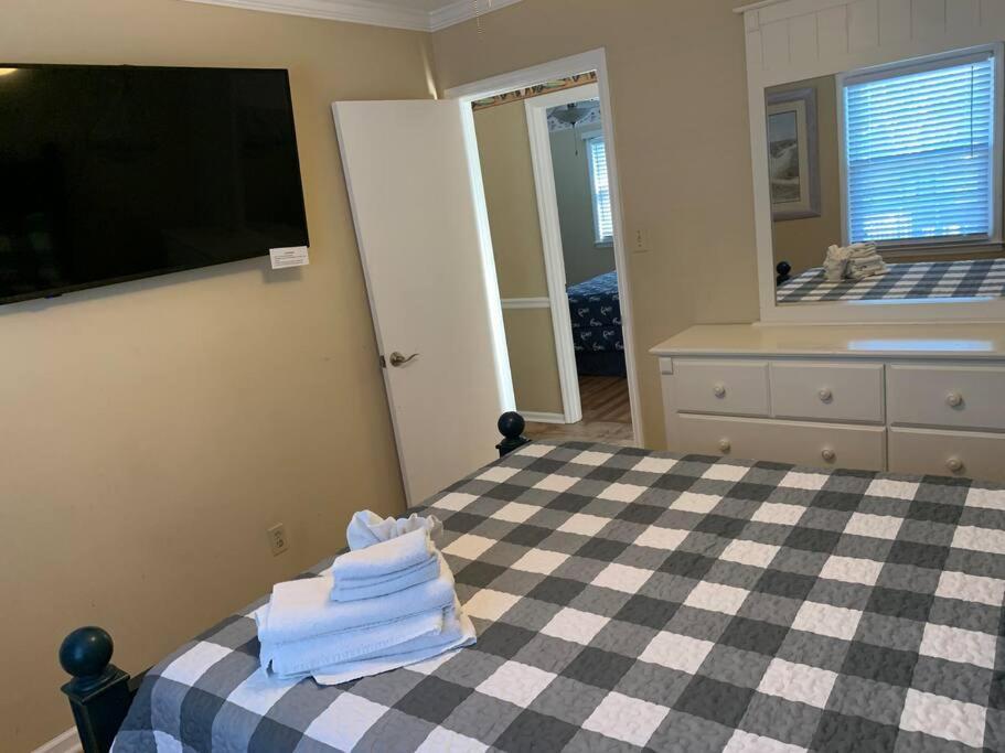 Beach Breeze 3, Pet Friendly, Walking Distance To Atlantic Ocean Free Parking Myrtle Beach Ngoại thất bức ảnh