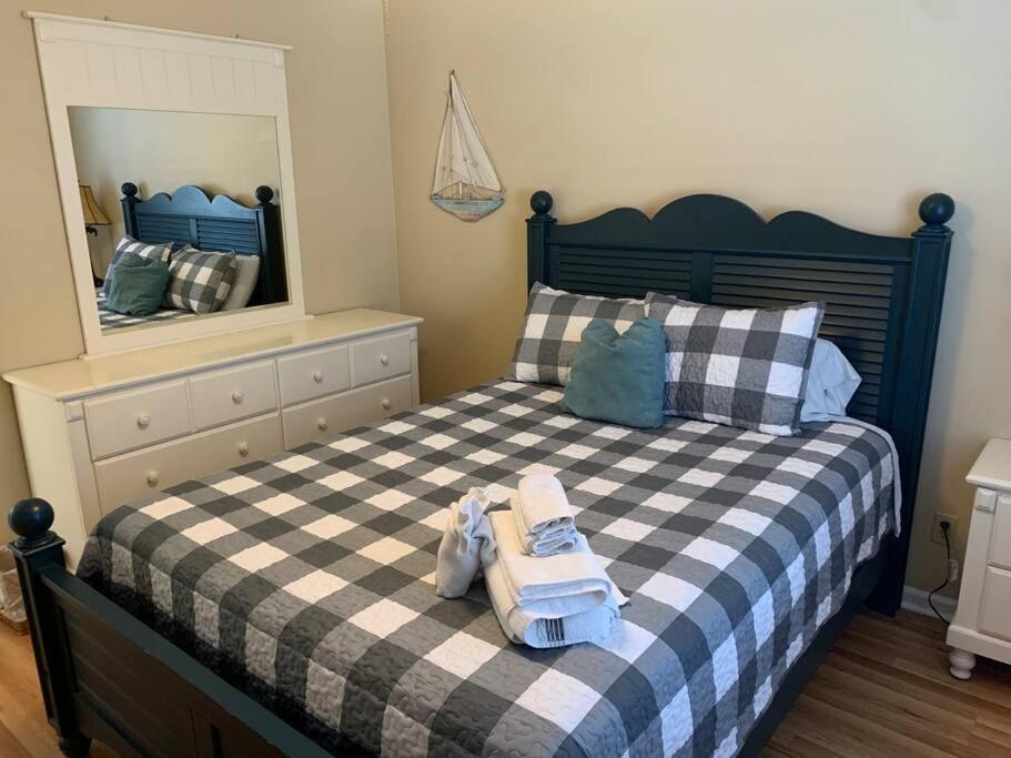 Beach Breeze 3, Pet Friendly, Walking Distance To Atlantic Ocean Free Parking Myrtle Beach Ngoại thất bức ảnh